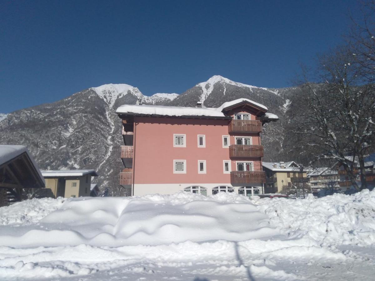 Hotel Garni Al Nardis Carisolo Εξωτερικό φωτογραφία