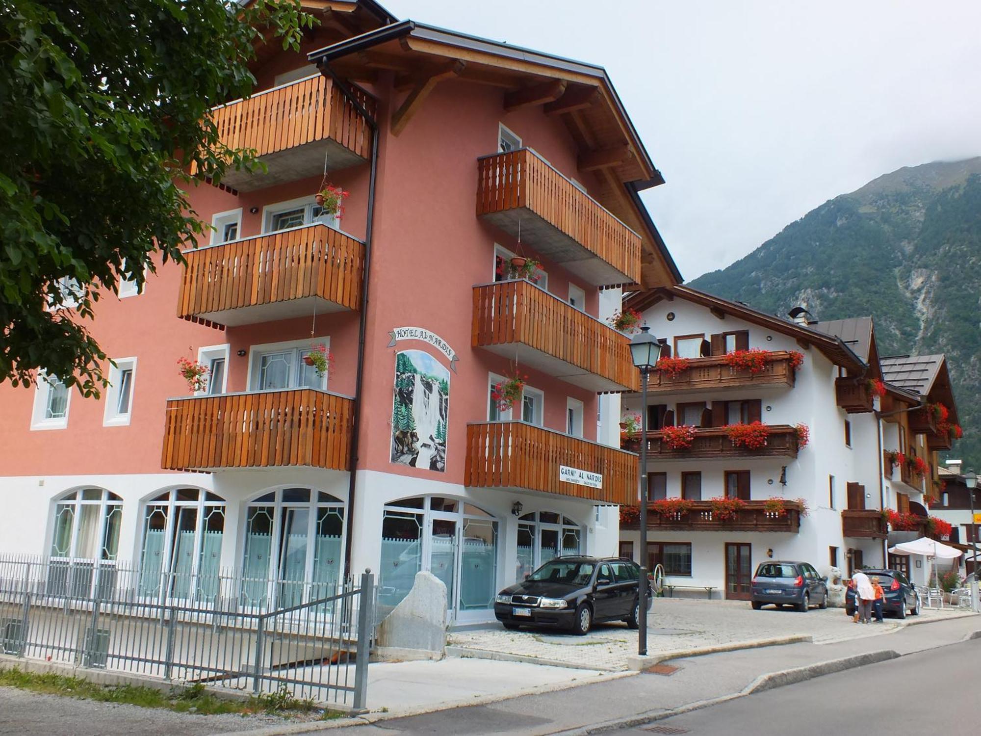 Hotel Garni Al Nardis Carisolo Εξωτερικό φωτογραφία